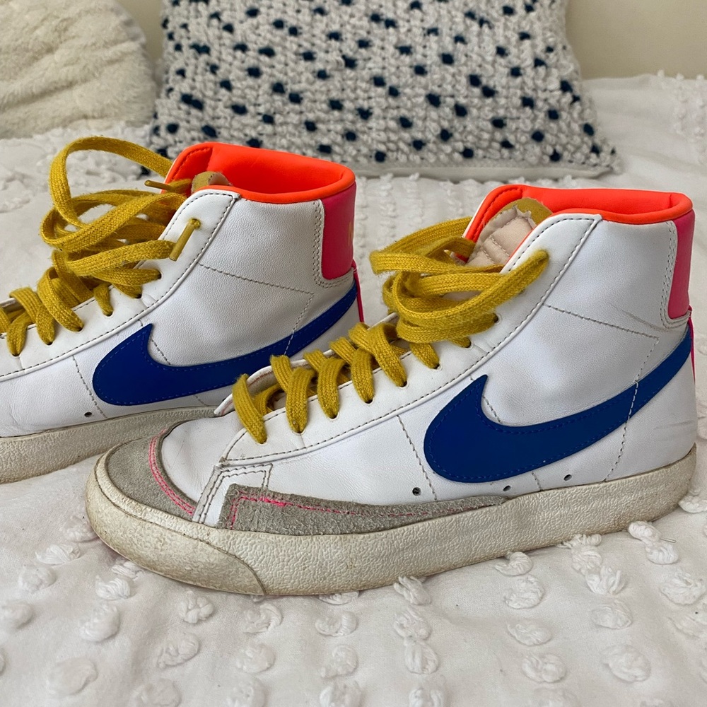Nike high top shoes